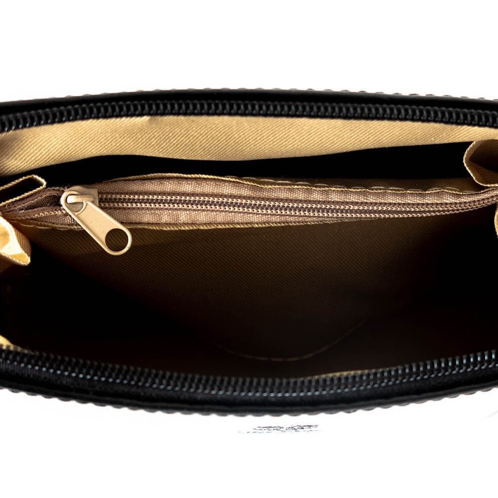 Малка дамска чанта модел CALDO италианска естествена кожа сив